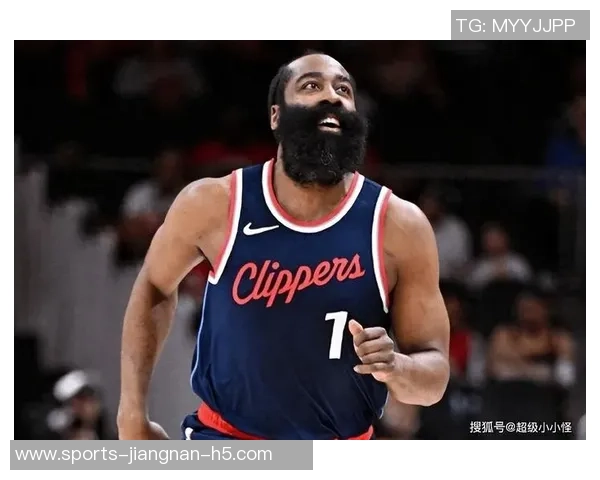 哈登谈与伦纳德的关系：我们是冷静团结的球员，情绪稳定不易动摇