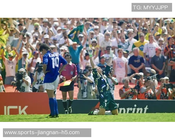 意大利巴西传奇球星同场竞技巴乔卡福罗马里奥重温经典对决