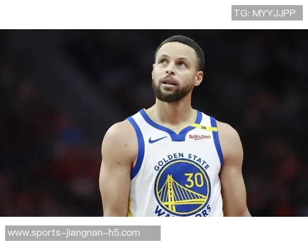 库里第三节表现出色但下场后勇士陷入得分荒球队失去节奏 库里第三节表现出色但下场后勇士陷入得分荒球队失去节奏